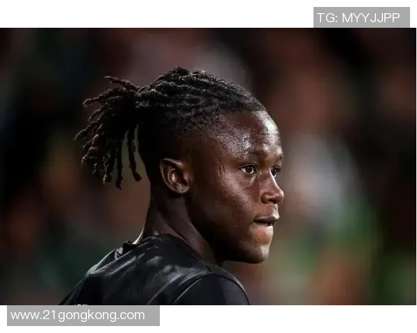 带辫子足球明星盘点他们的风格与成就让我们一起回顾他们的辉煌瞬间