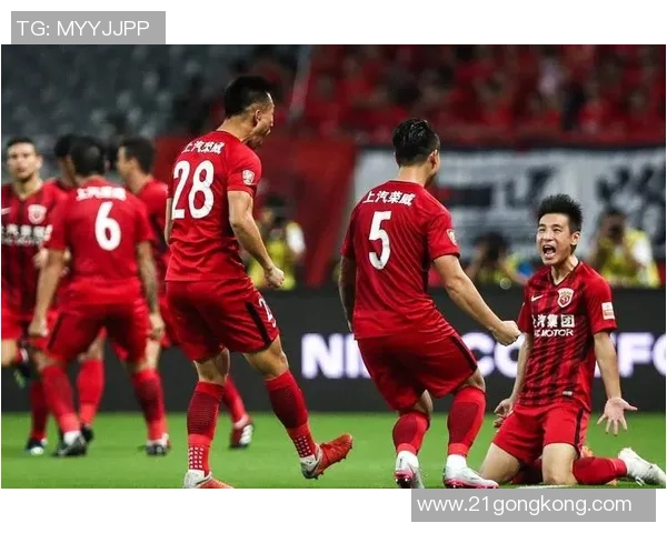 崇尚拼搏精神与团队合作的足球明星们展现了无与伦比的魅力与才华